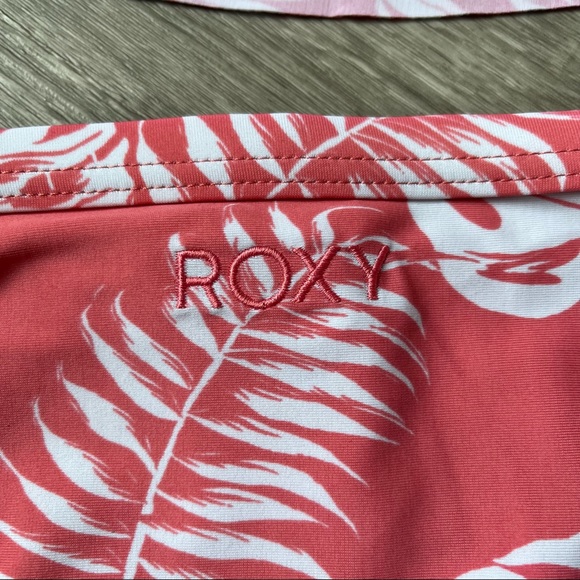 ROXY• California Friends Flutter Bikini Set - Picture 10 of 10